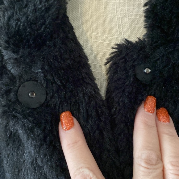 Madden Girl women’s soft faux fur black coat animal print lining snap closure - Picture 7 of 17